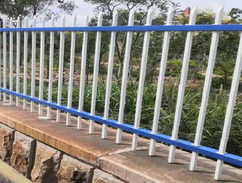 洛陽(yáng)鋅鋼護(hù)欄