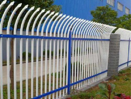 洛陽(yáng)鋅鋼護(hù)欄