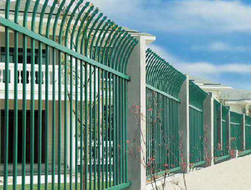 洛陽(yáng)鋅鋼護(hù)欄廠