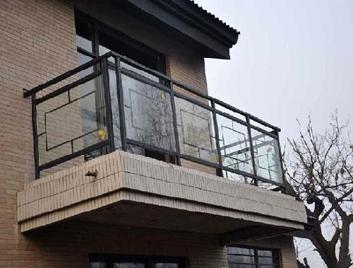 洛陽鋅鋼護(hù)欄廠-鋅鋼陽臺(tái)